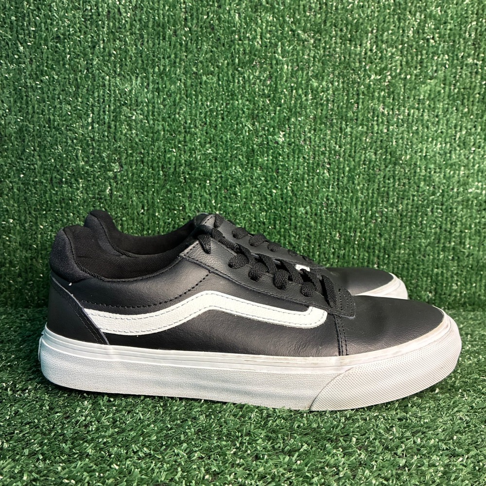 Vans Ward Deluxe Comfort Faux Leather Skater Sneaker Black White Womens Size 8.5